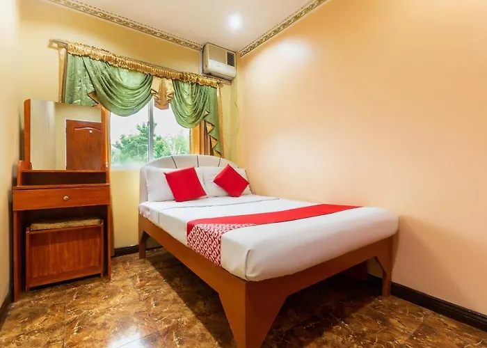 Hotell Oyo 491 J & H