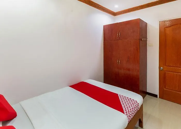 Hotell Oyo 491 J & H